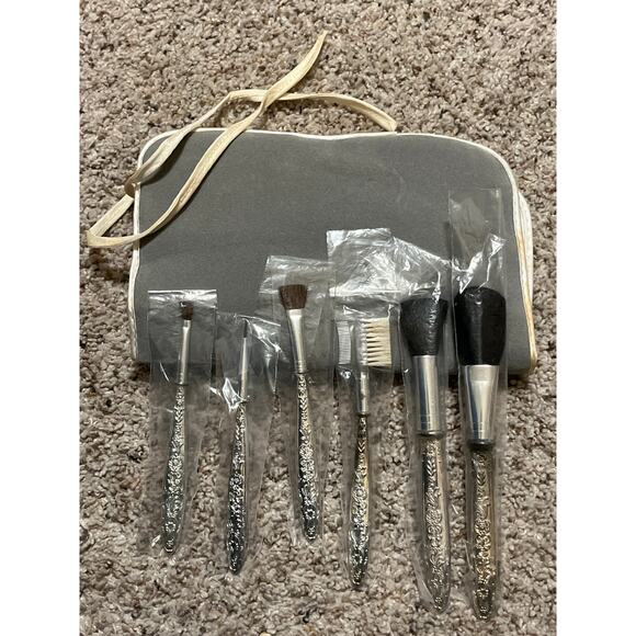 Silver Plated Make Up Kit Vintage Hong Hong Velvet Roll Up - Picture 6 of 7